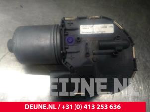 Volvo V40 Front wiper motor O21924 photo 2