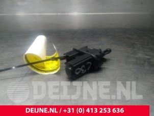Volvo C30 Bremslicht Schalter O21972 foto 2