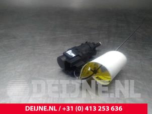 Volvo S60 Remlicht Schakelaar O21975 foto 2