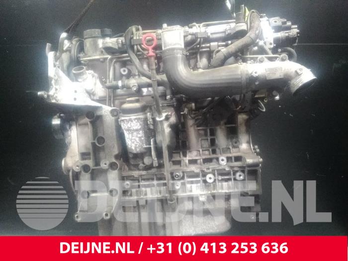Gebruikte Motor Volvo V70 (SW) 2.4 D 20V Prijs € 500,00 Margeregeling aangeboden door van Deijne Onderdelen Uden B.V.