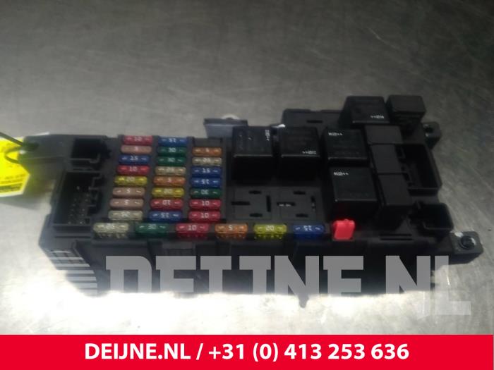 Volvo XC90 Fuse box O22149