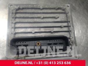 Volvo S40 Engine management computer O22160 photo 3
