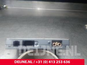Volvo XC60 Antenna Amplifier O22480 photo 2