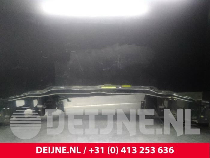 Volvo XC90 Front panel O22552