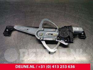 Gebruikte Ruitmechaniek 4Deurs links-voor Volvo S80 (AR/AS) 2.0 D4 16V Prijs € 50,00 Margeregeling aangeboden door van Deijne Onderdelen Uden B.V.
