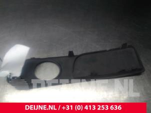 Volvo S80 Bumper grille O22942 photo 2