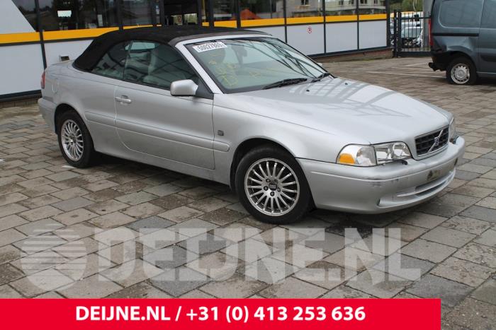 Volvo C70 Front wing, right O23042