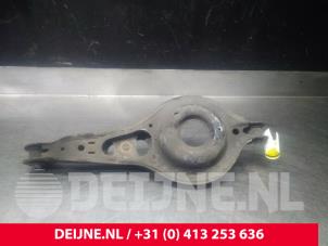 Volvo V40 Rear spring retainer, left O23116 photo 3