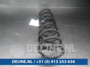 Volvo V40 Schroefveer achter O23121 foto 2