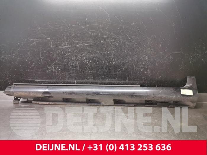 Volvo C30 Seitenschürze links O23435