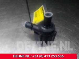Volvo V70 Additional water pump O23460 photo 2