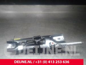 Volvo V70 Veiligheidsgordel rechts-voor O23524 foto 2