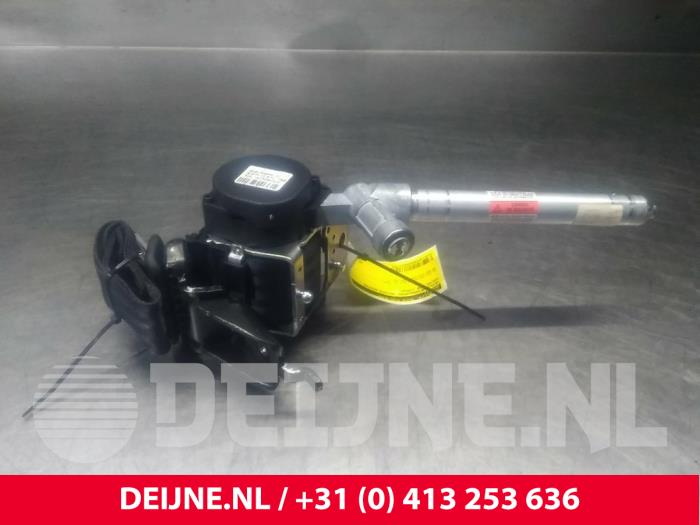 Volvo V70 Veiligheidsgordel rechts-achter O23731