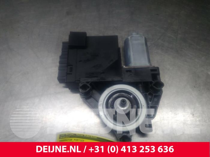 Volvo XC40 Fenstermotor Tür O23736