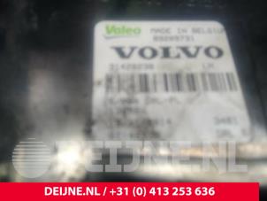 Volvo S60 Tageslicht links O23742 foto 3