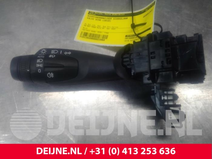 Volvo XC40 Richtungsanzeiger Schalter O23968