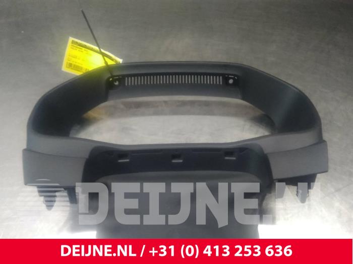 Volvo XC40 Armaturenbrett Teil O23975