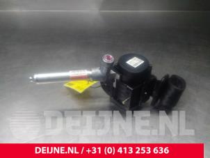 Volvo V50 Veiligheidsgordel links-achter O23996 foto 2