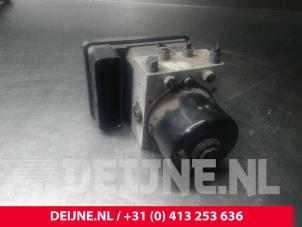 Volvo V50 ABS Pumpe O24121 foto 2