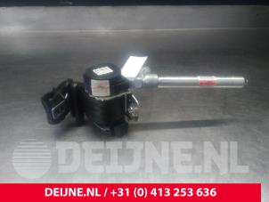Volvo V70 Sicherheitsgurt links hinten O24133 foto 3