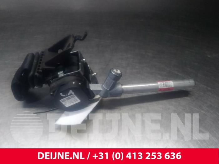Volvo V70 Rear seatbelt, left O24138