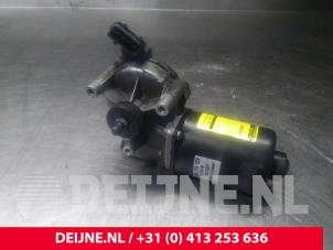 Volvo S60 Front wiper motor O24319 photo 2