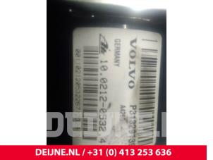 Volvo XC60 ABS Pomp O24415 foto 3