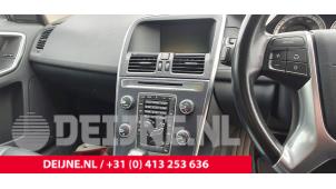 Volvo XC60 Display Multi Media regelunit O24419 foto 2