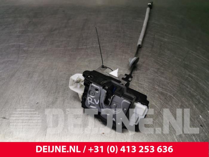Volvo V40 Deurslot Mechaniek 4Deurs rechts-voor O24551