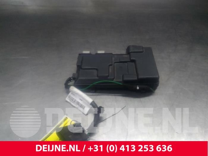 Gebruikte Start/Stop computer Volvo V60 I (FW/GW) 2.4 D6 20V Plug-in Hybrid AWD Prijs € 40,00 Margeregeling aangeboden door van Deijne Onderdelen Uden B.V.