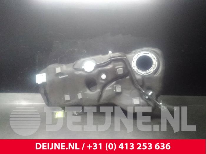 Volvo XC40 Krafstofftank O24774