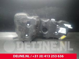 Volvo XC40 Tank O24774 foto 2