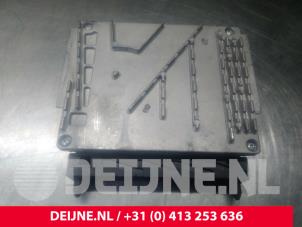 Volvo V70 Engine management computer O24819 photo 3