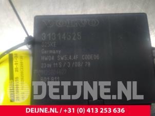 Volvo XC60 PDC Modul O25011 foto 2