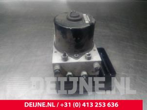 Volvo S40 ABS Pomp O25603 foto 3