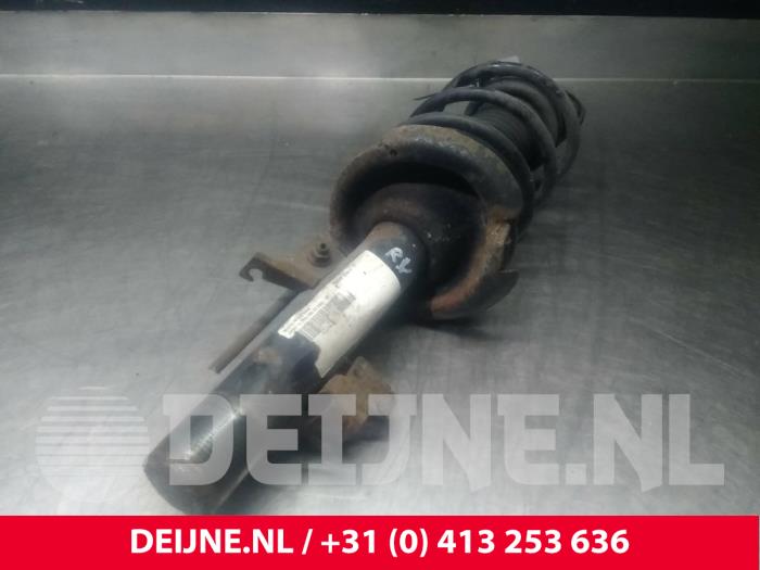 Volvo S40 Stoßdämpferstrebe rechts vorne O25607