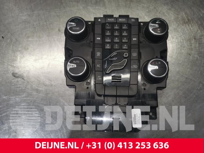 Volvo V40 Heater control panel O26044