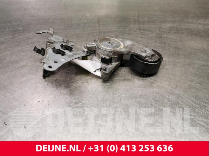 Gebruikte Spanrol Multiriem Volvo V40 (MV) 1.6 D2 Prijs € 30,00 Margeregeling aangeboden door van Deijne Onderdelen Uden B.V.