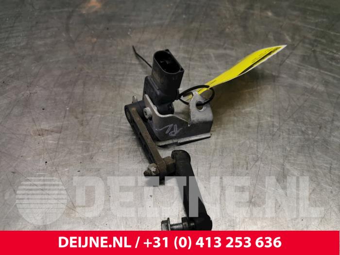 Volvo XC60 Xenon height adjustment O26751