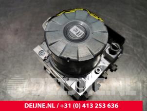 Volvo XC60 ABS Pomp O26762 foto 2