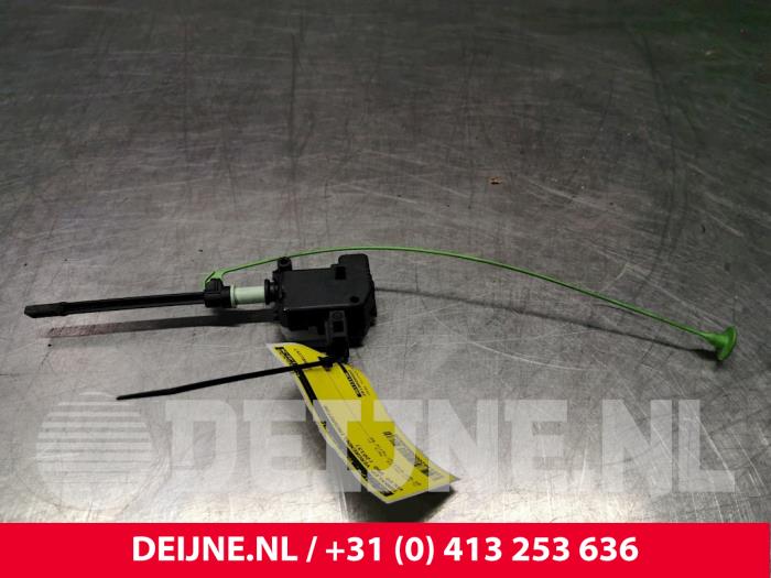Volvo V60 Tank flap lock motor O26828