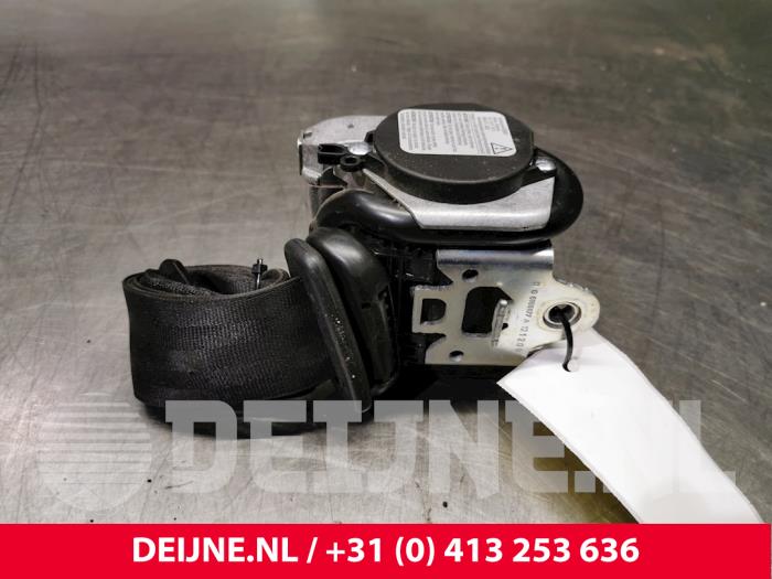 Volvo V60 Rear seatbelt, right O26830