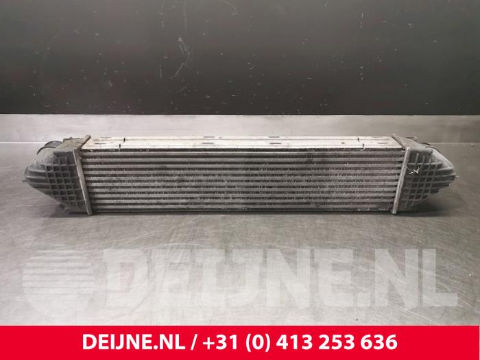 Gebruikte Intercooler Volvo S80 (AR/AS) 2.4 D 20V Prijs € 70,00 Margeregeling aangeboden door van Deijne Onderdelen Uden B.V.