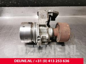 Gebruikte Haldex koppeling Volvo XC70 (SZ) XC70 2.4 D5 20V Prijs € 350,00 Margeregeling aangeboden door van Deijne Onderdelen Uden B.V.