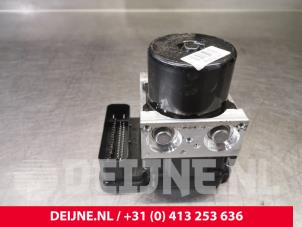 Volvo V40 ABS Pumpe O27279 foto 3