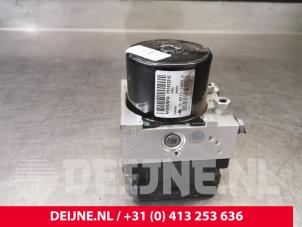 Volvo V40 ABS Pumpe O27279 foto 2