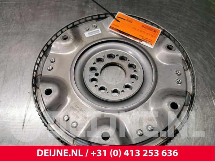 Gebruikte Starterkrans Volvo V40 (MV) 1.5 T3 16V Geartronic Prijs € 125,00 Margeregeling aangeboden door van Deijne Onderdelen Uden B.V.