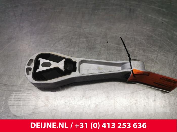 Gebruikte Motorrubber Volvo V40 (MV) 1.5 T3 16V Geartronic Prijs € 25,00 Margeregeling aangeboden door van Deijne Onderdelen Uden B.V.