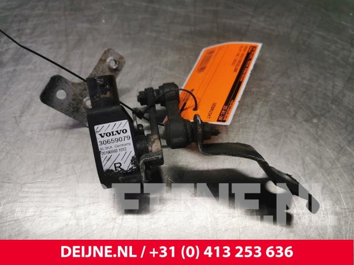 Volvo V40 Xenon Höhenregler O27447