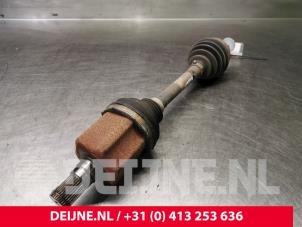 Volvo V70 Front drive shaft, left O27479 photo 2